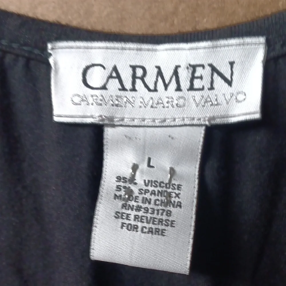 Carmen Marc Valvo Black Blouse with Cut-Out Sleeves - Picture 5 of 5